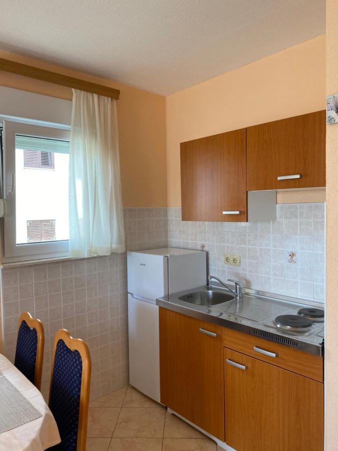 Apartment Begić Makarska Exteriör bild