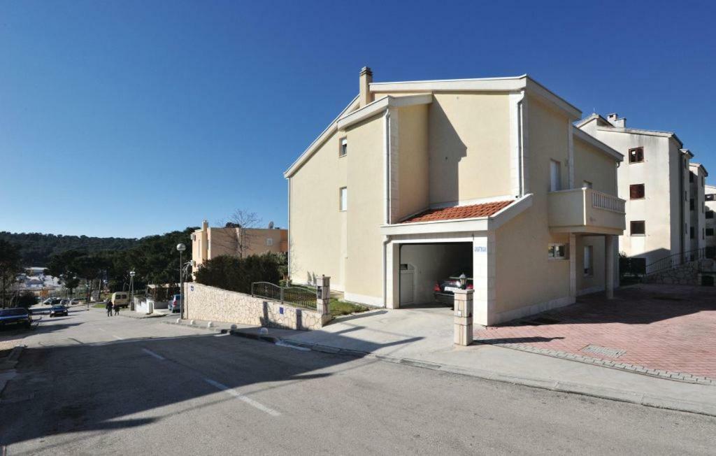 Apartment Begić Makarska Exteriör bild